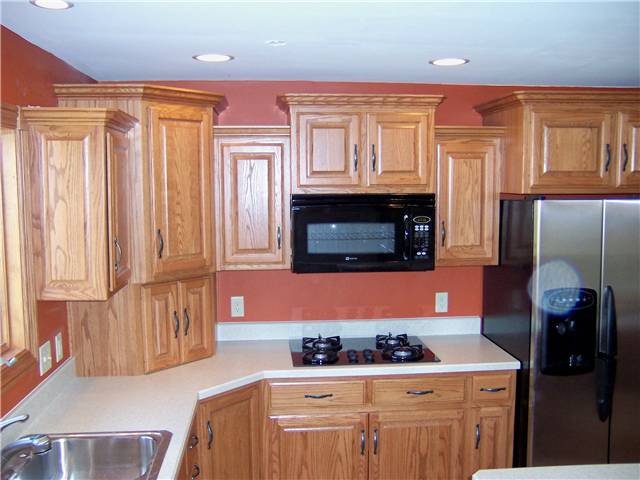 Red oak with light red-brown stain